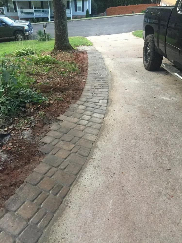 Custom yard cleanup service in Trussville, AL - Trent Construction