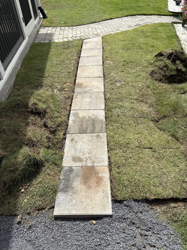 Professional yard maintenance experts serving Trussville, AL - Trent Construction