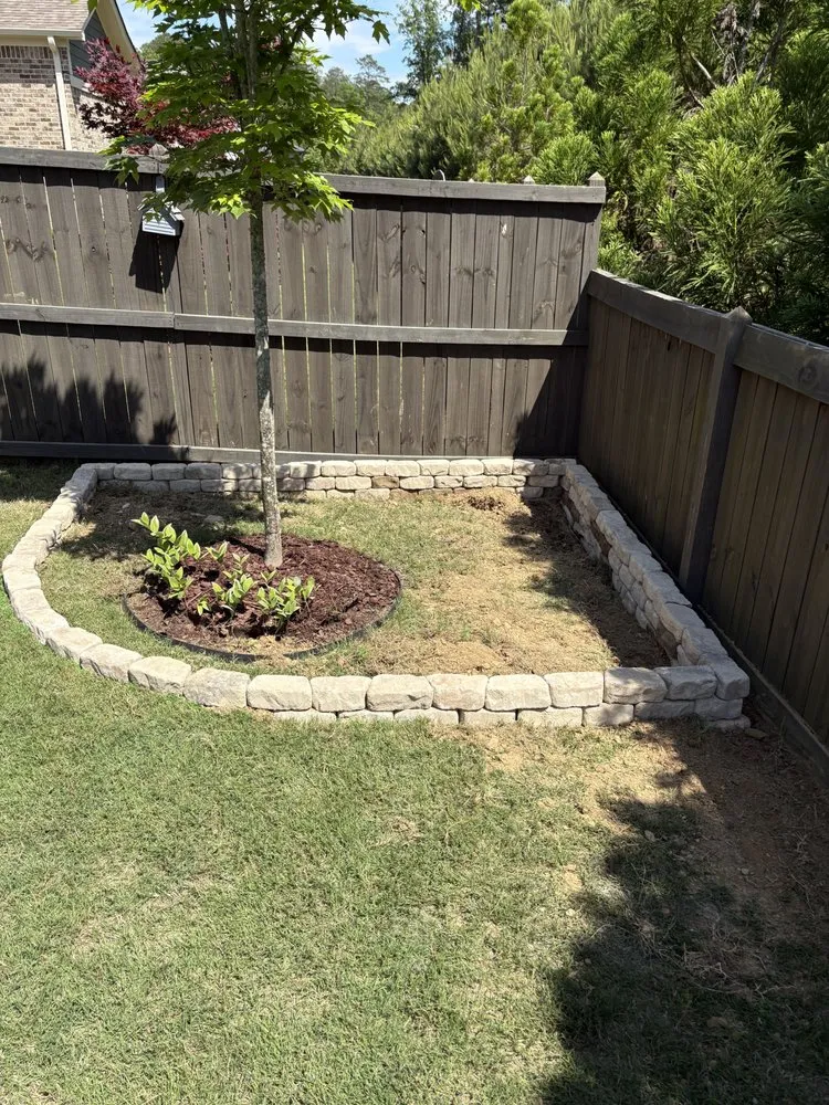 Top-rated lawn care service in Trussville, AL - Trent Construction