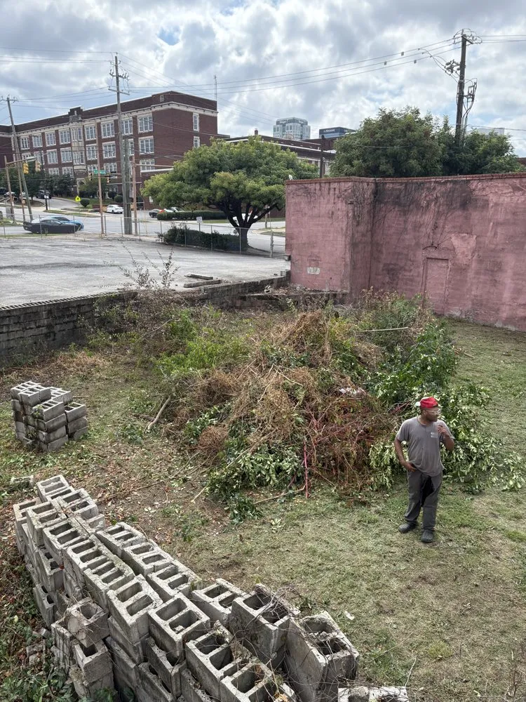 Affordable yard maintenance experts serving Trussville, AL - Trent Construction