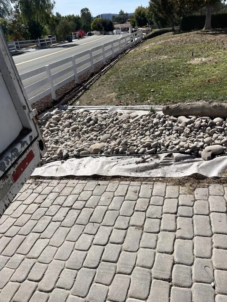 Professional landscape installation experts serving Fallbrook, CA - Tres Hermanos