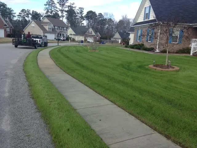 Trusted garden landscaping in Raeford, NC - Tres Jacob Landscaping & Lawncare