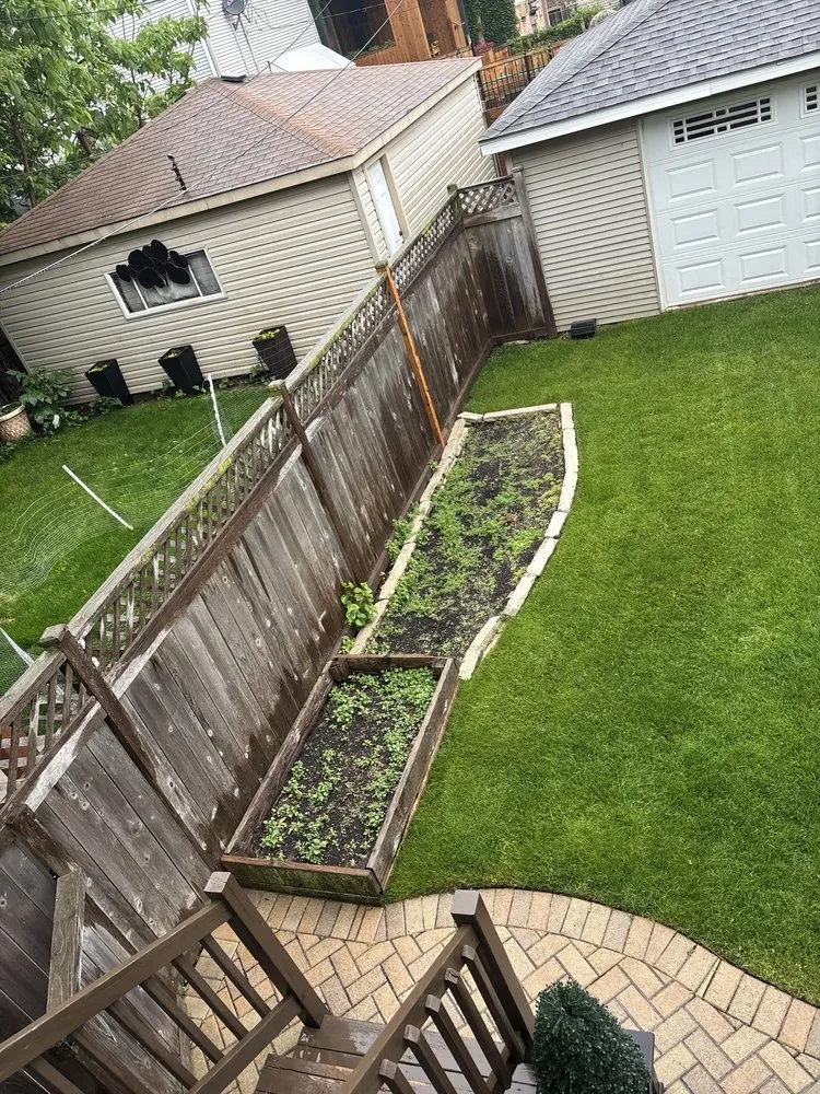 Custom outdoor landscaping in Chicago, IL by TresPadres Landscape Construction & Design