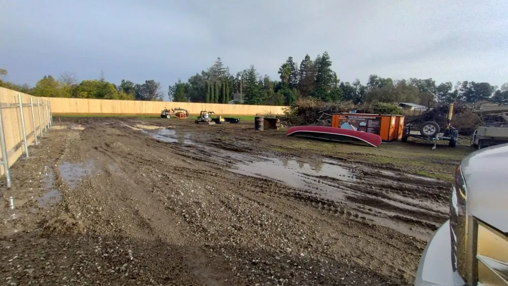 Local yard maintenance in Acampo, CA by Trevors hd handyman & landscaping
