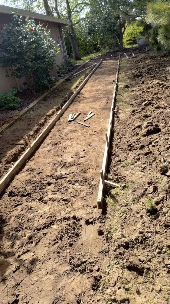 Local residential landscaping in Acampo, CA by Trevors hd handyman & landscaping
