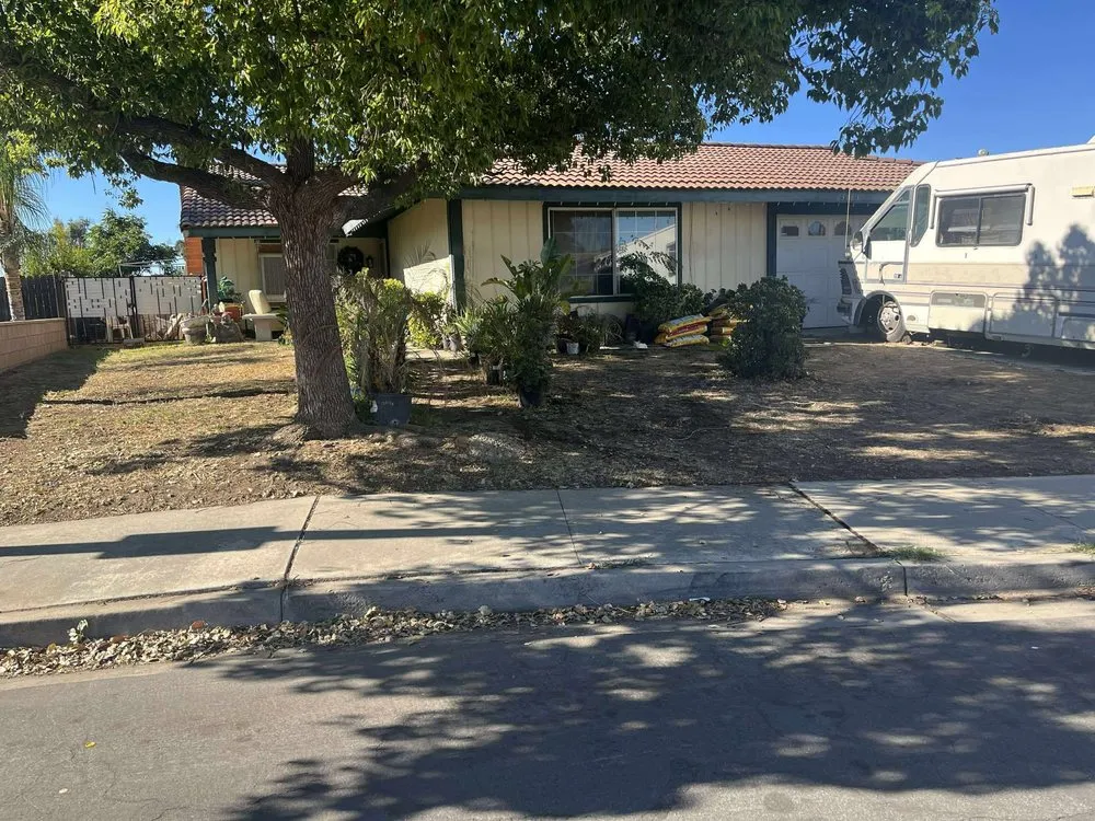 Affordable lawn care service near you across San Jacinto, CA - Trey Can Do It All