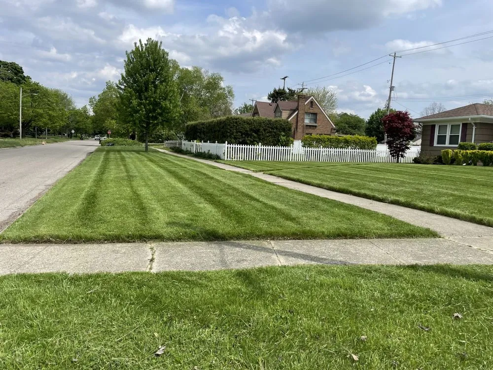 Expert residential landscaping in Flint, MI - Trey’ s landscape