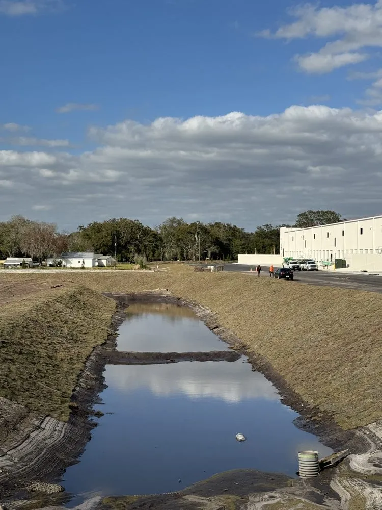 Top-rated outdoor landscaping in Orlando, FL by Trey’s Allscape Services