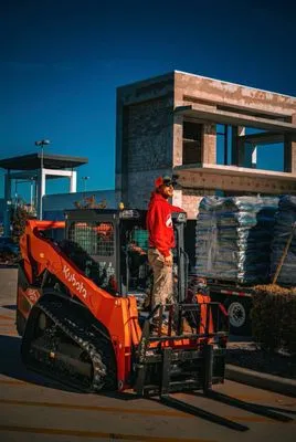 Trey’s Allscape Services Logo