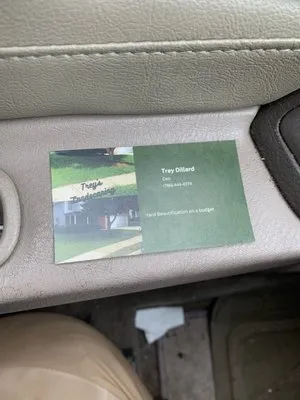 Trey’s Landscaping LLC Logo