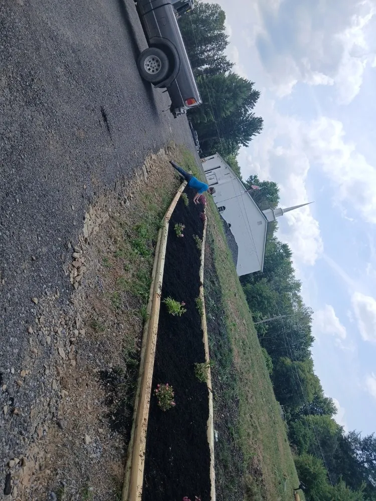 Reliable lawn mowing service experts serving Reynoldsville, PA - Treys Landscaping