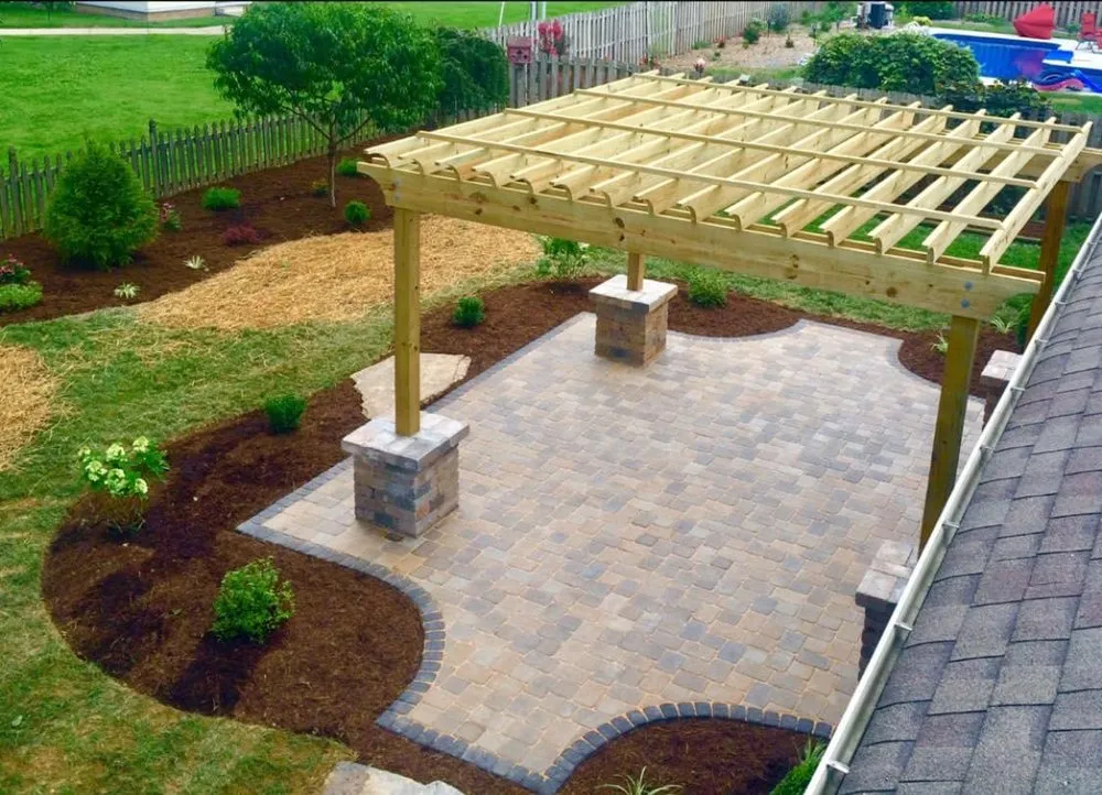 Expert garden landscaping in Hanging Rock, OH by Tri -State Nurseries & Landscaping
