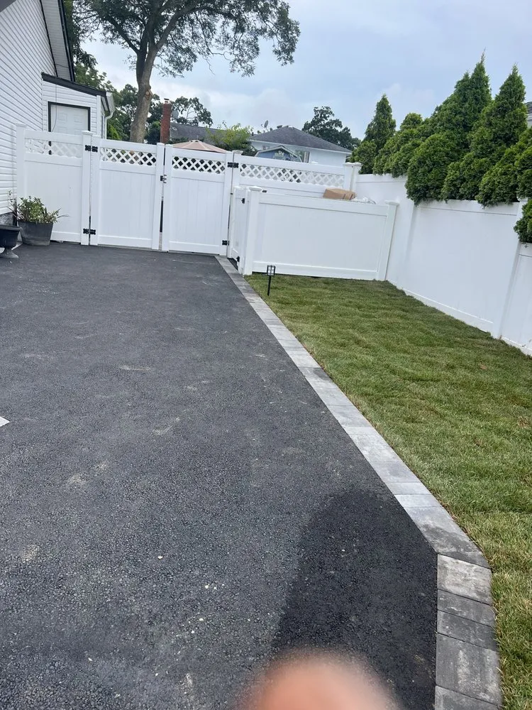Custom yard cleanup service experts serving Bay Shore, NY - Tri Care Lawn Services