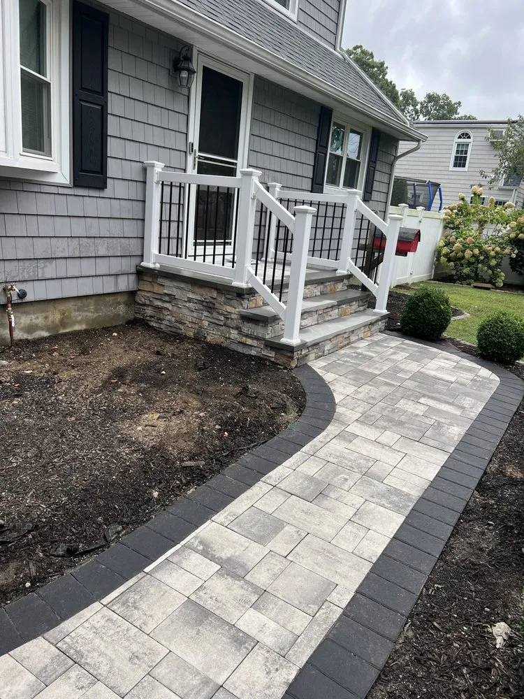 Custom yard cleanup service in Bay Shore, NY by Tri Care Lawn Services