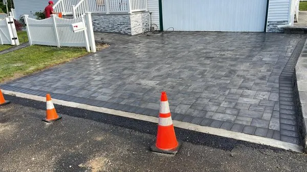 Tri Care Lawn Services Logo