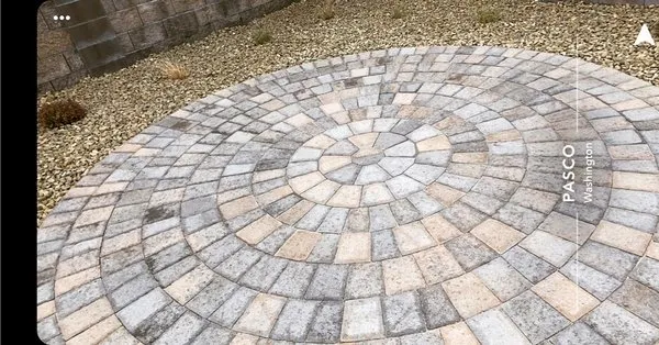 Tri-Cities Lawn Pros Logo