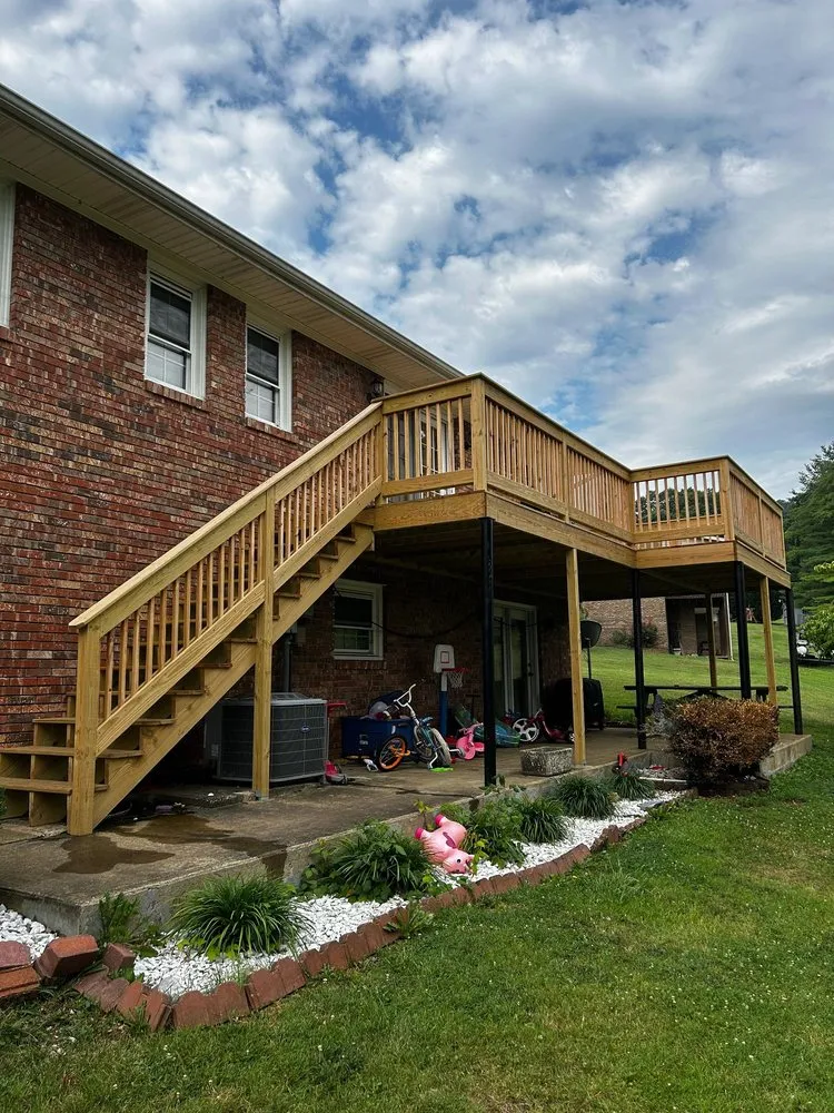 Top-rated landscape design in Mount Carmel, TN - Tri Cities Yard & Deck Solutions