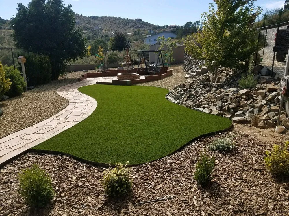 Custom garden landscaping experts serving Prescott Valley, AZ - Tri-City Earthworks & Labor