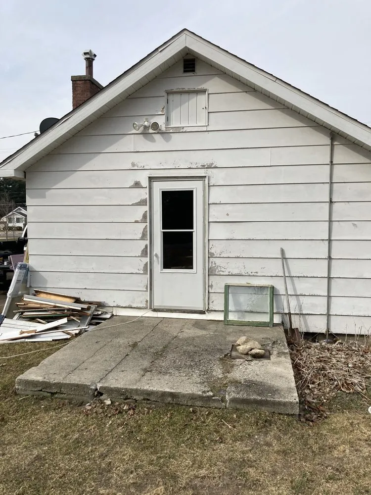 Professional yard maintenance in Freeland, MI by Tri-City Home Enhancement