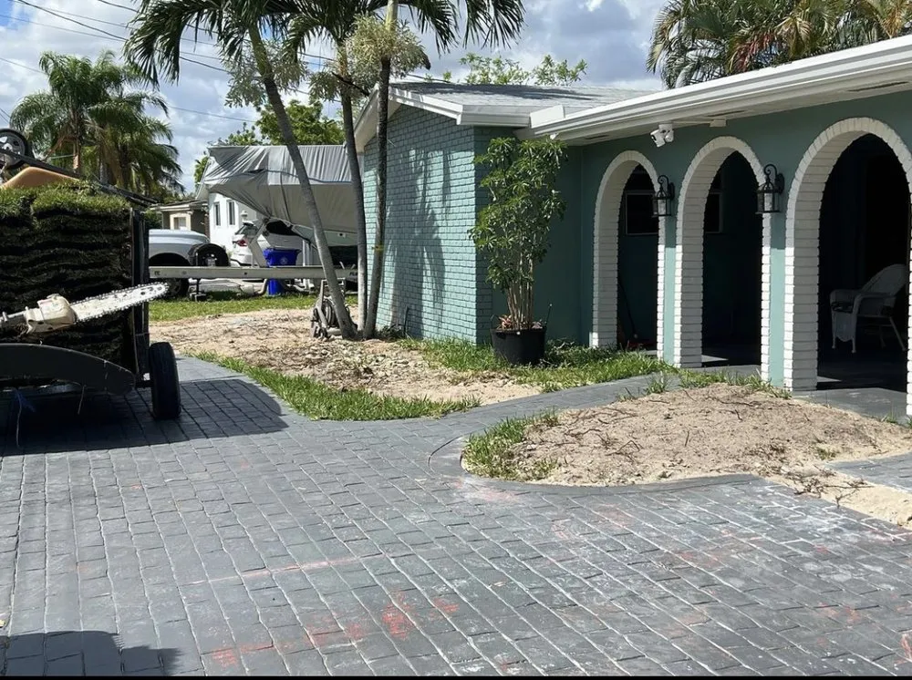 Top-rated residential landscaping in Fort Lauderdale, FL by Tri county express lawn care