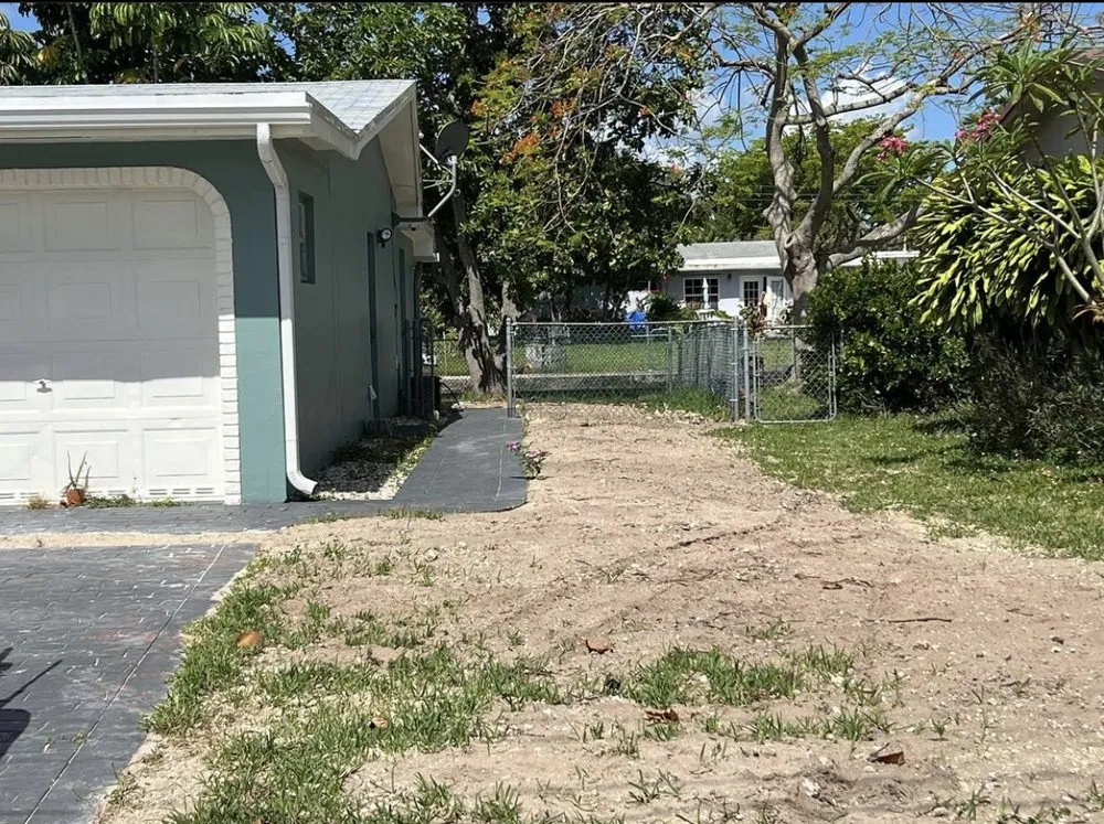 Reliable landscape design in Fort Lauderdale, FL by Tri county express lawn care