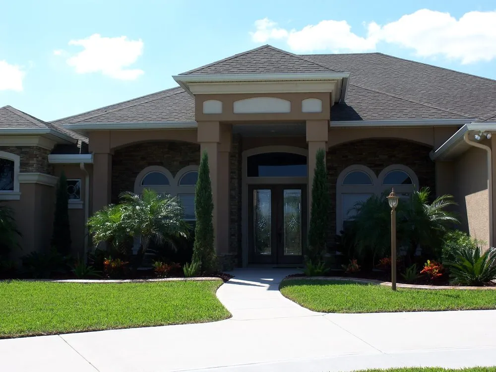 Top-rated lawn care service experts serving Daytona Beach, FL - Tri-County Landscape & Nursery