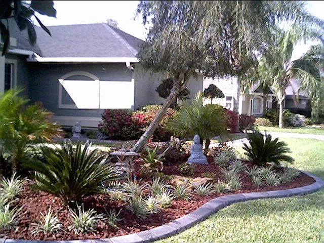 Expert garden landscaping in De Leon Springs, FL by Tri-County Landscape & Nursery