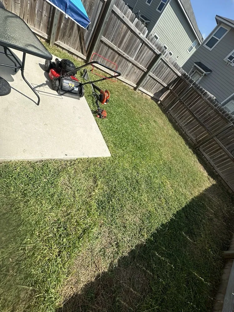 Local landscaping services in Selma, TX - Tri County Lawn And Auto Care