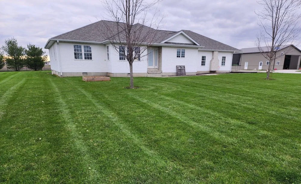 Custom outdoor landscaping in Arthur, IL - Tri County Lawncare