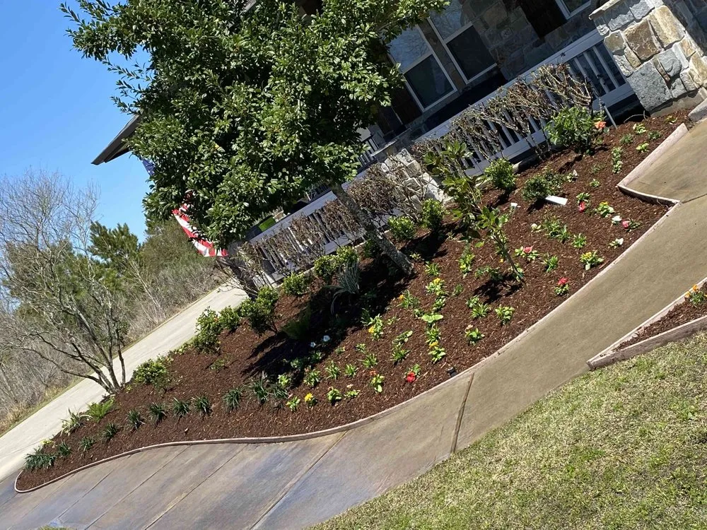 Professional lawn care service in Brookshire, TX - Tri County Tree And Landscaping Service