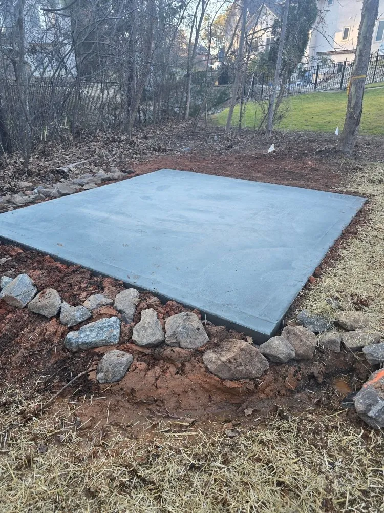 Custom landscape design experts serving Charlotte, NC - TRI Reyes Landscaping