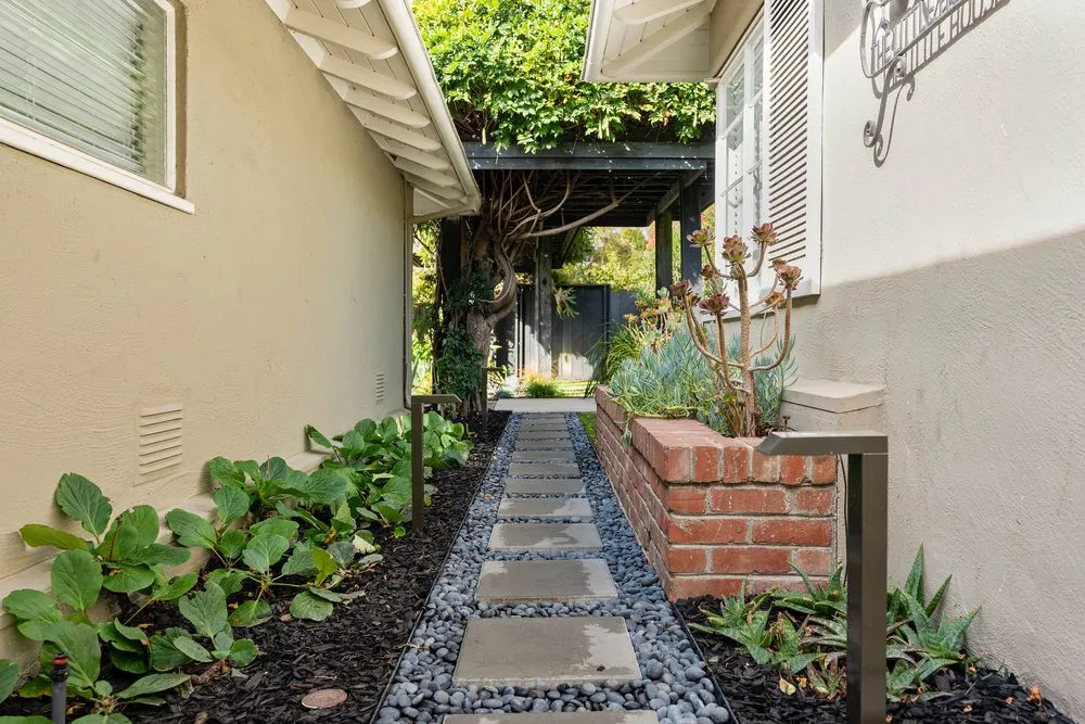 Top-rated lawn care service experts serving Brentwood, CA - Tri Star Landscape Services