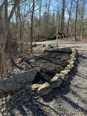 Tri Star Lawn Service Logo