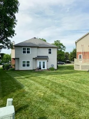 Reliable yard maintenance with custom design in Franklin, TN by Tri-Star Turf Management