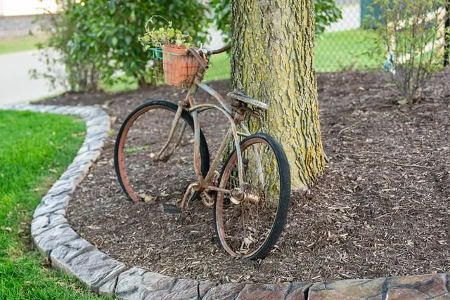 Custom outdoor landscaping experts serving Bellevue, IA - Tri-State Landscaping