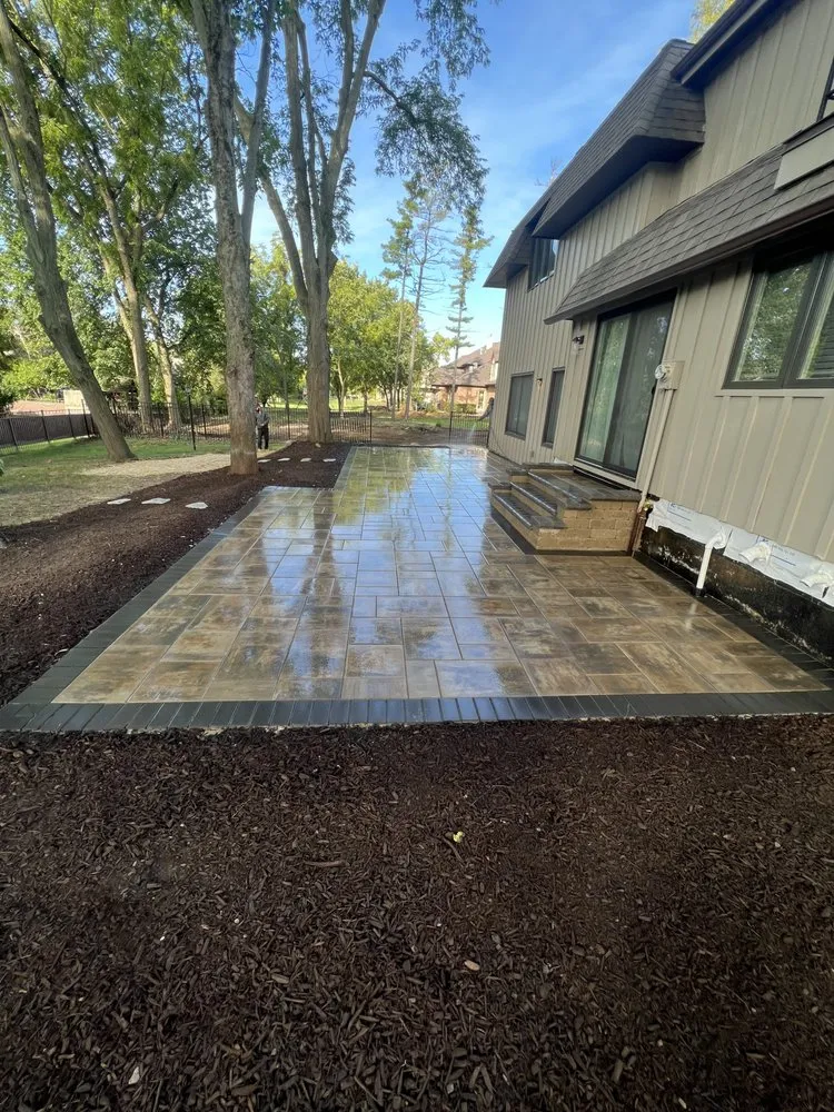 Reliable landscaping services for year-round maintenance in Frankfort, IL by Tri State Outdoor Living