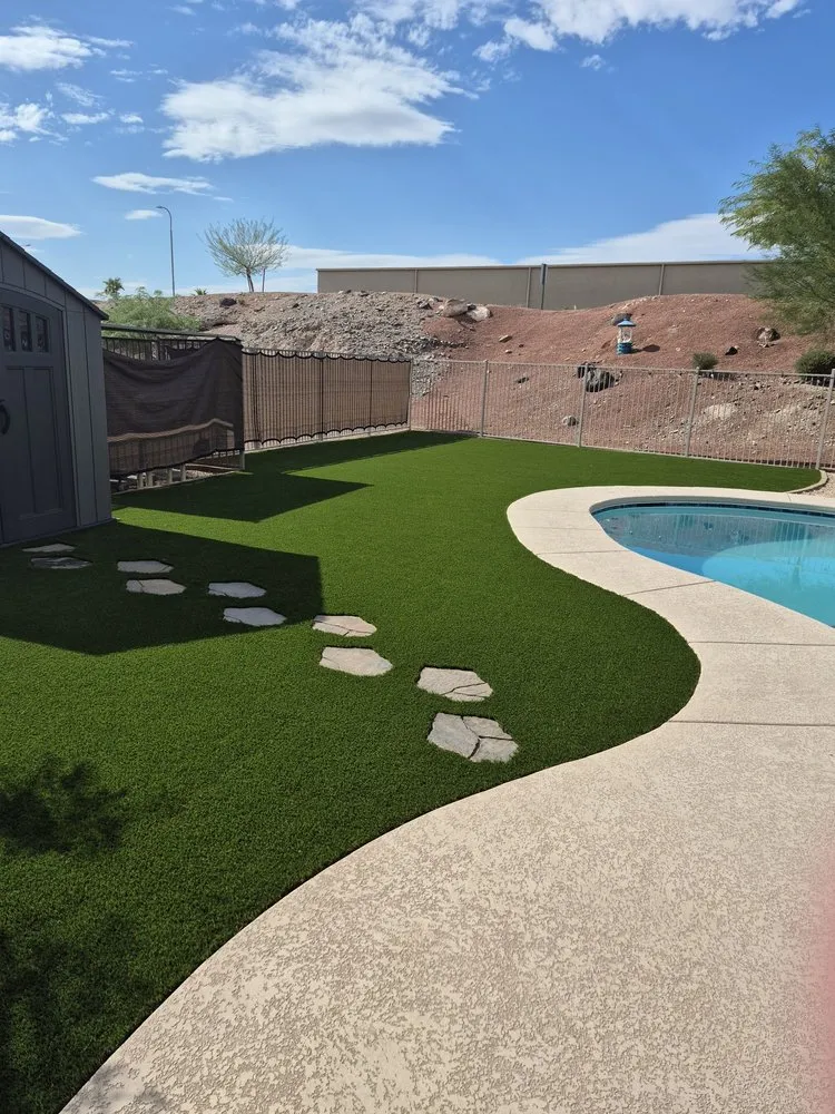 Expert yard maintenance in Bullhead City, AZ - Tri State Turf