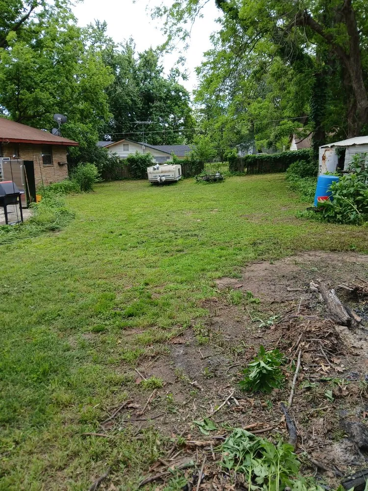 Professional garden landscaping in Glenpool, OK by Tribal Roots Lawn