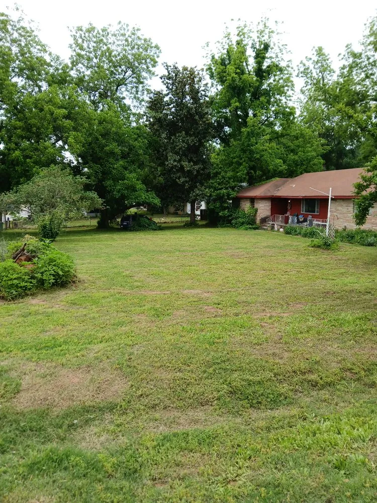 Top-rated yard cleanup service experts serving Glenpool, OK - Tribal Roots Lawn