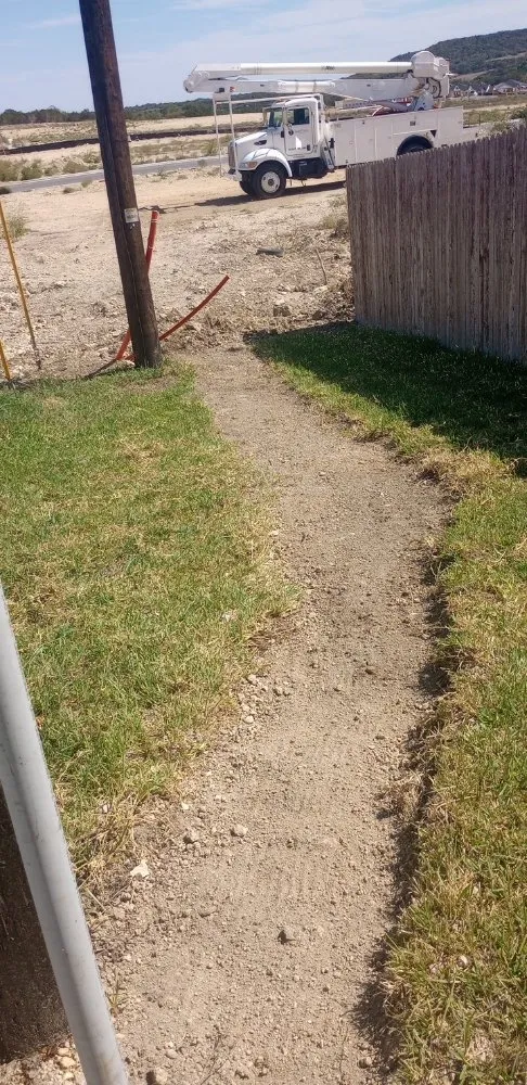 Local yard cleanup service in Killeen, TX by Trice lawn and home services