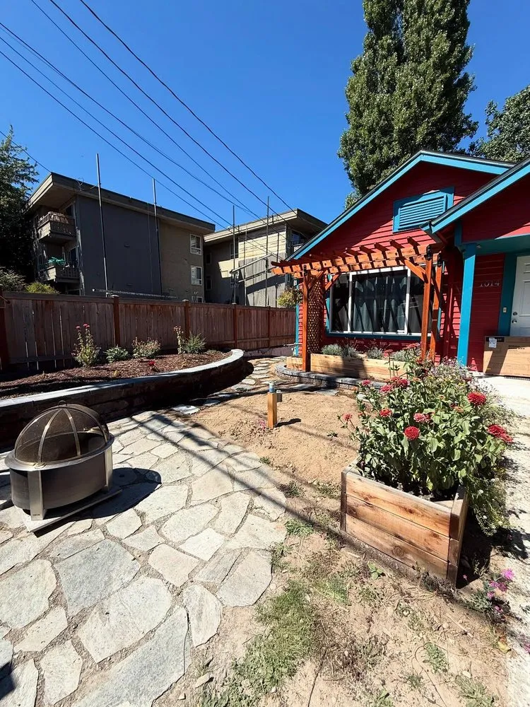 Custom residential landscaping in Seattle, WA by Trillium Landscape Design