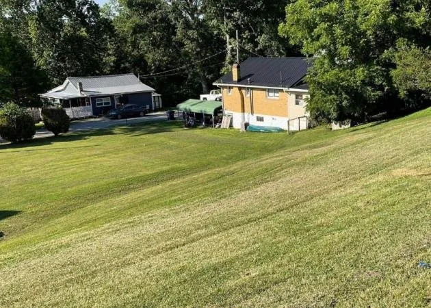 Top-rated yard maintenance near you across South Shore, KY - Trim & Edge Lawn care