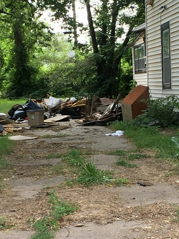 Reliable outdoor landscaping for beautiful yards across Wichita, KS - Trim & Haul