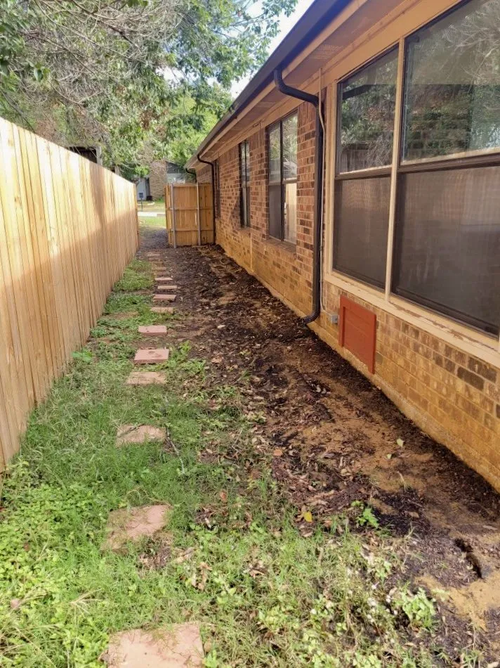 Reliable lawn mowing service experts serving Tampa Bay, FL - Trim Landscaping