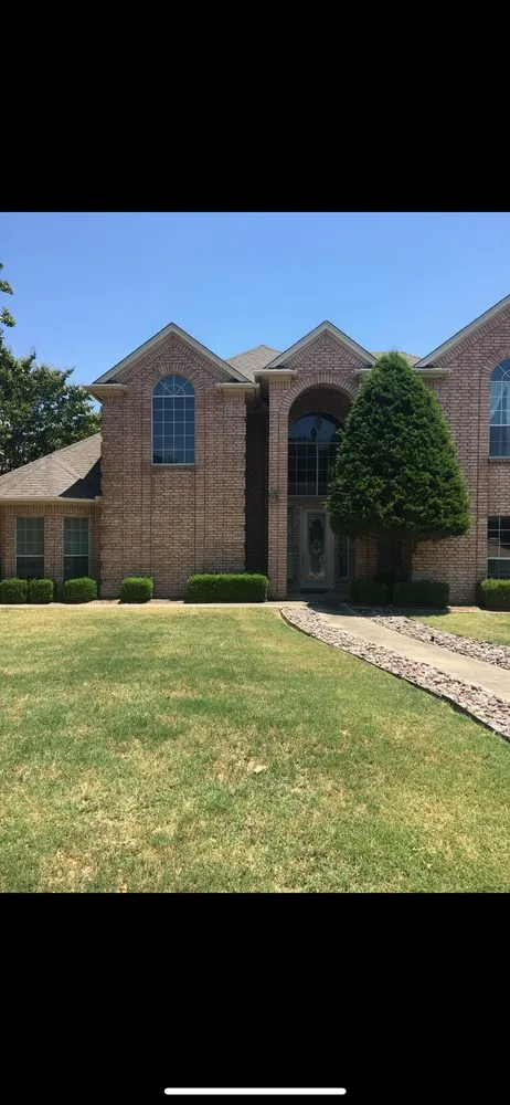 Expert garden landscaping for residential properties in Weatherford, TX by Trim Stars