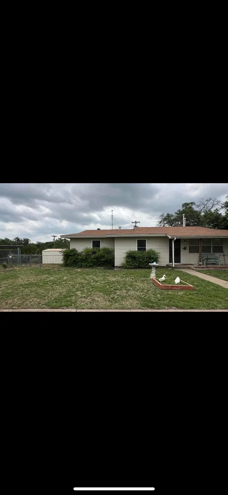 Reliable yard maintenance in Weatherford, TX - Trim Stars