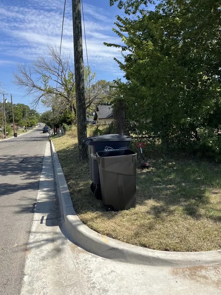 Expert lawn mowing service for outdoor upgrades across Weatherford, TX - Trim Stars