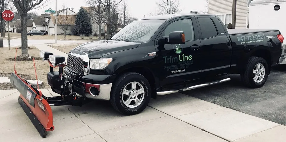 Top-rated yard maintenance for year-round maintenance in Algonquin, IL by Trimline Lawn Care Services