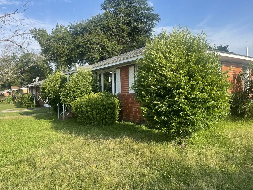 Trusted lawn care service experts serving Augusta, GA - Trimmendous Lawn Care