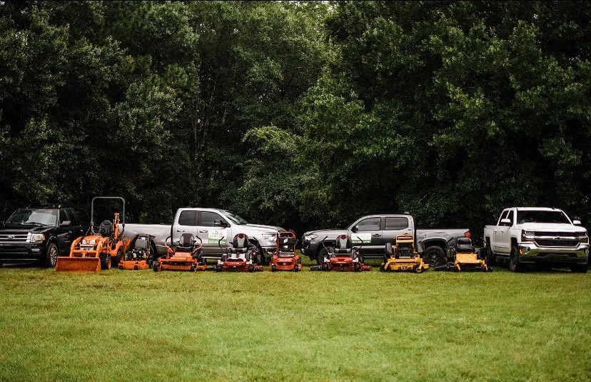 Expert landscaping services in Hudson, FL by Trimmin' on the Edge